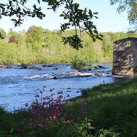 Manot Vacances - Gites En Bord De Vienne Esterno foto